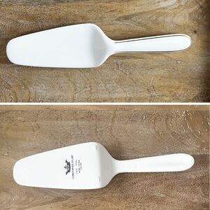 Christopher Stuart Gold Trimmed Bone China Cake Server